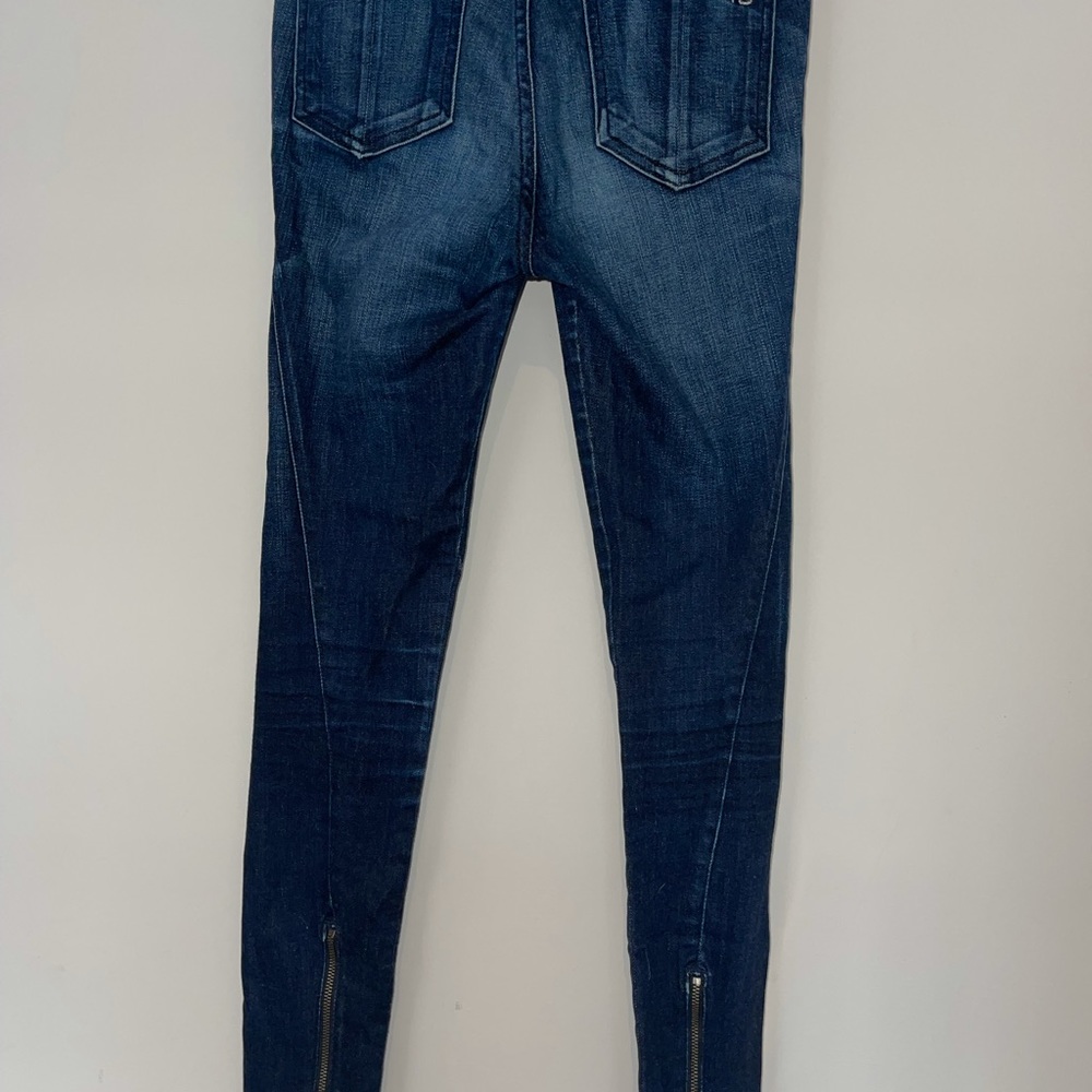 Rag & Bone Women’s Dark Wash Skinny Jean with Ankle Zipper Detail - Picture 2 of 5